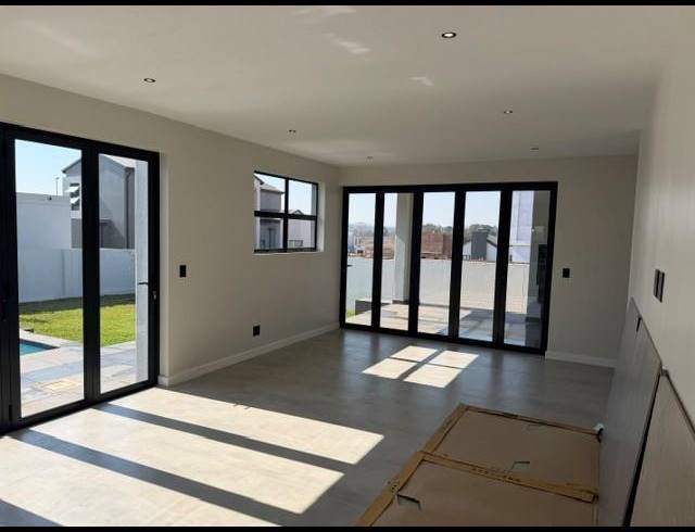 4 BEDROOM HOUSE FOR SALE IN FOUNTAINBROOK ESTATE